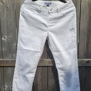 Nygard pull on stretch white crop pant